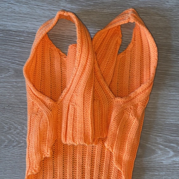 Orange knit top cropped v waistline size small BNWOT - Picture 5 of 6